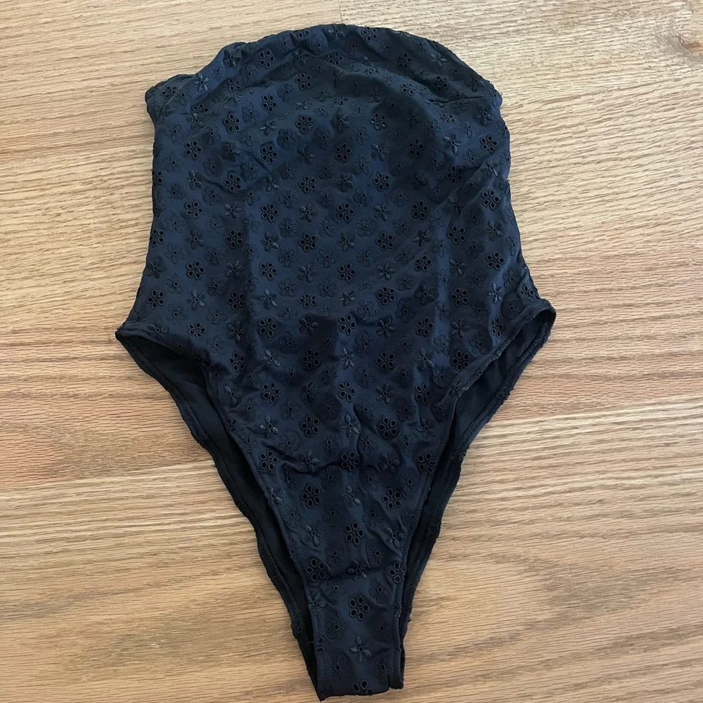 Frankie’s bikinis eyelet one piece
